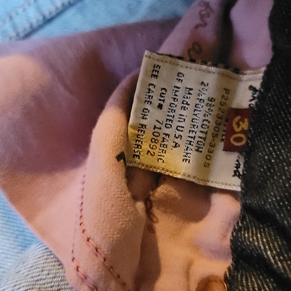 3 pairs for 7 for mankind jeans sizes- one is 29 other two  are 30!!! - Picture 15 of 16